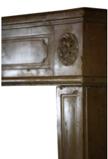 Maison Leon Van den Bogaert Elegante antike französische Kaminumrandung