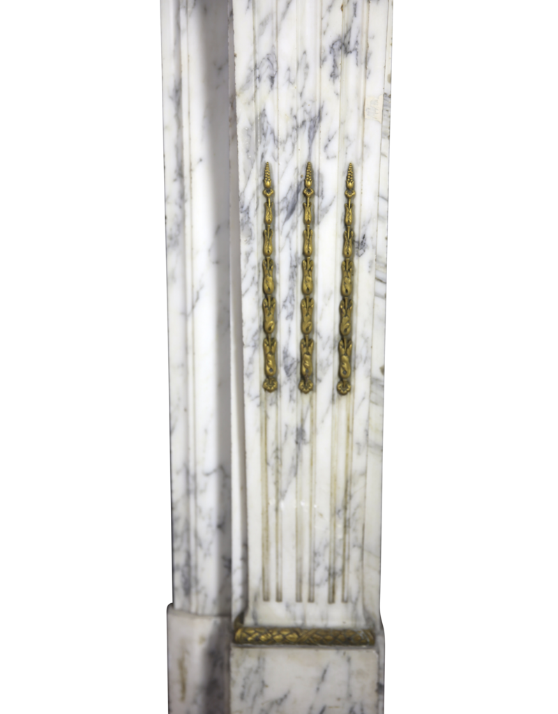 Maison Leon Van den Bogaert Feines französisch reclaimed Kaminmaske