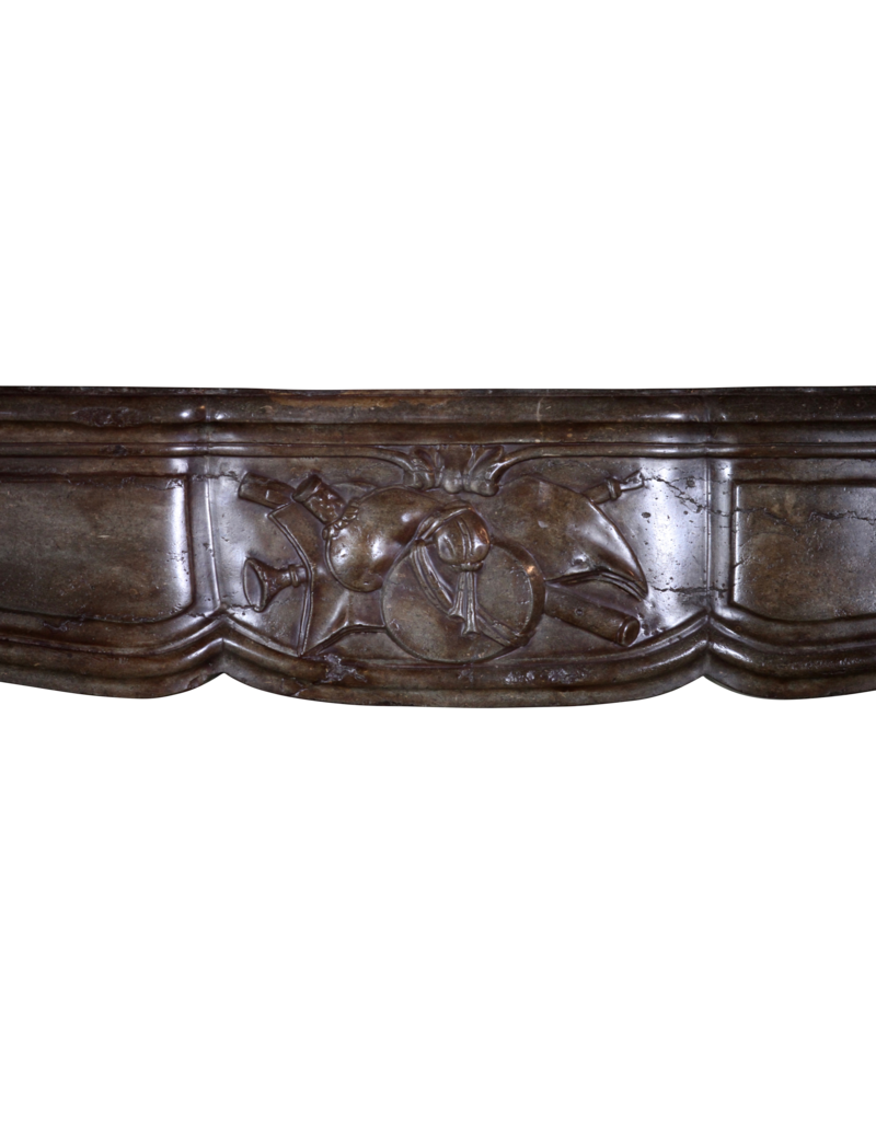 Maison Leon Van den Bogaert Kaminumrandung aus der Directoire-Zeit des 18. Jahrhunderts
