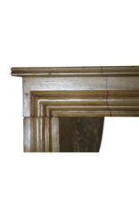 Maison Leon Van den Bogaert Elegante zweifarbige antike Kaminverkleidung