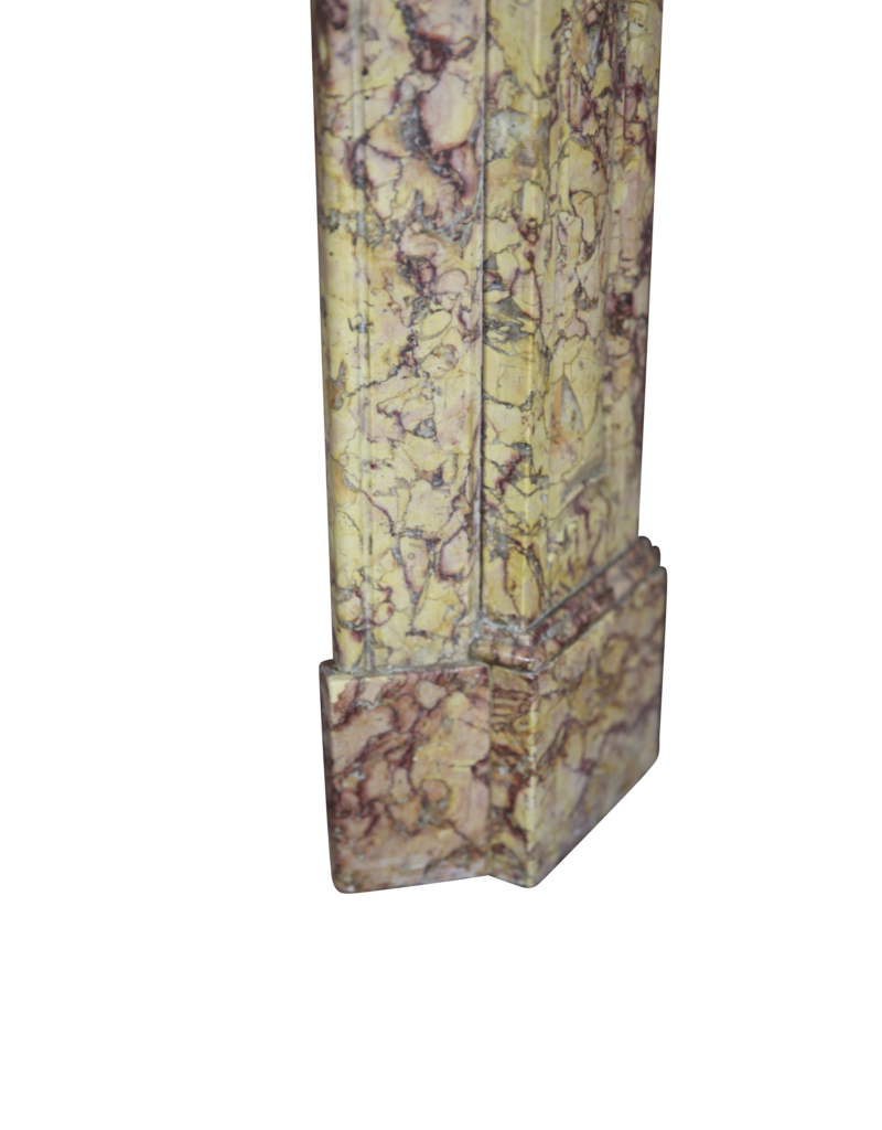 Maison Leon Van den Bogaert Farbenprächtiger klassischer Pompadour-Kamin aus Marmor