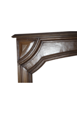 Maison Leon Van den Bogaert Elegante französische Vintage-Kaminumrandung aus Walnussholz
