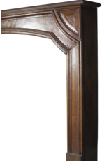 Maison Leon Van den Bogaert Elegante französische Vintage-Kaminumrandung aus Walnussholz