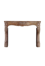 Maison Leon Van den Bogaert Elegante französische Vintage-Kaminumrandung