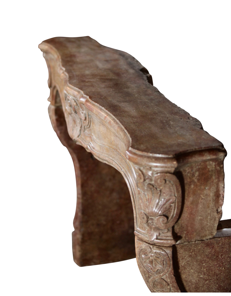 Maison Leon Van den Bogaert Elegante französische Vintage-Kaminumrandung