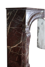 Maison Leon Van den Bogaert Elegante französische Kaminumrandung aus Marmor