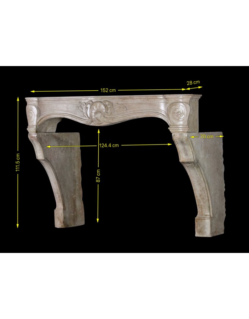 18. Jahrhundert Feine Französisch Kaminmaske Im Kalkstein