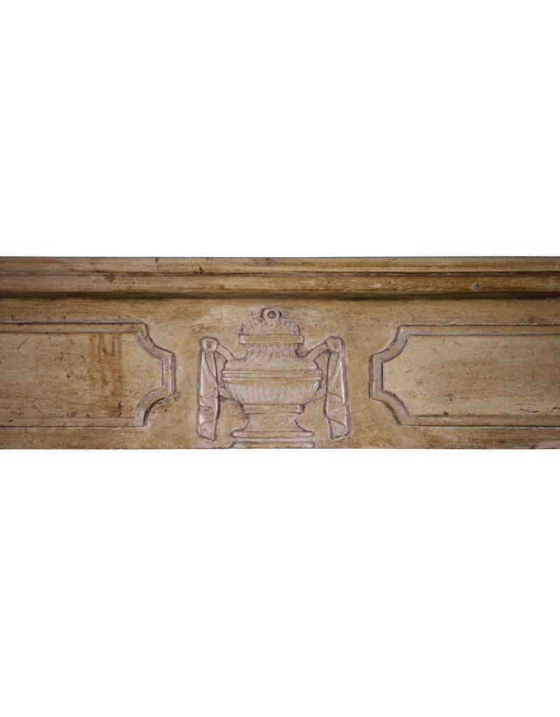 Maison Leon Van den Bogaert Feine Kaminverkleidung aus Marmor im Directoire-Stil