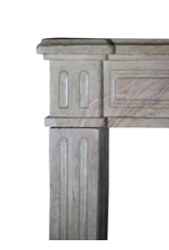 Maison Leon Van den Bogaert Kleine Kaminverkleidung aus zweifarbigem Hartstein