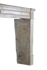 Maison Leon Van den Bogaert Kleine Kaminverkleidung aus zweifarbigem Hartstein