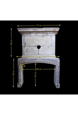 Cheminée Asymétrique Avec Trumeau Du 16Ème Siècle