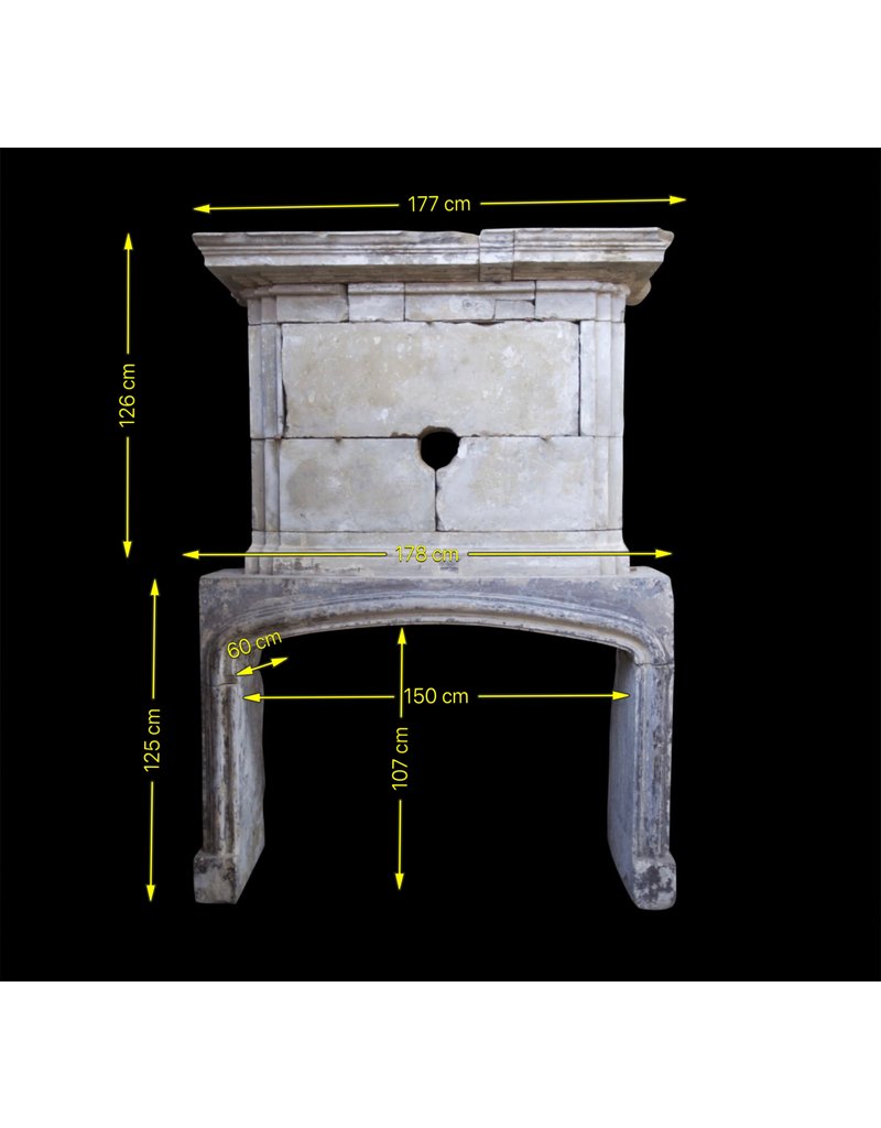 Cheminée Asymétrique Avec Trumeau Du 16Ème Siècle