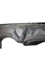 Maison Leon Van den Bogaert Kleine französische graue Kaminumrandung aus Stein aus der Louis-XVI-Zeit