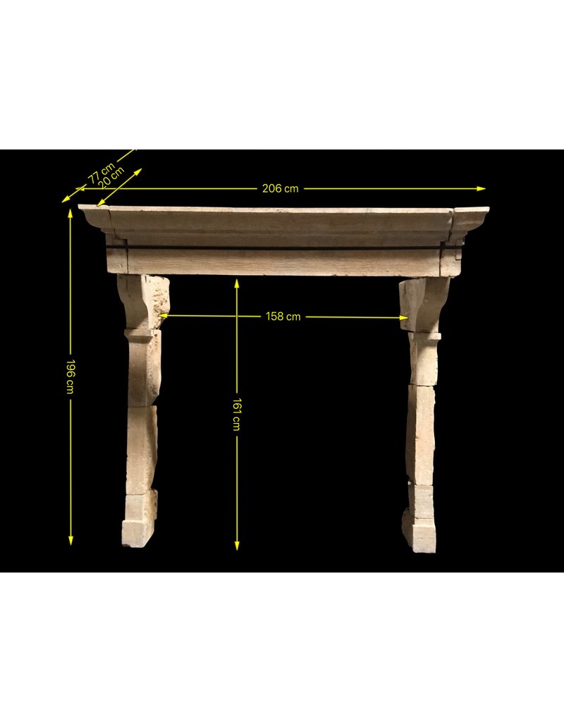 Cheminée Élancée De Château Français