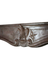 Maison Leon Van den Bogaert Elegante französische Kaminumrandung aus dem 18. Jahrhundert