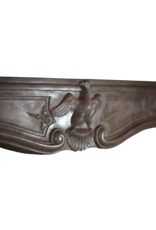 Maison Leon Van den Bogaert Elegante französische Kaminumrandung aus dem 18. Jahrhundert