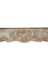 Maison Leon Van den Bogaert Französische Kaminumrandung aus Kalkstein aus der Régence-Zeit