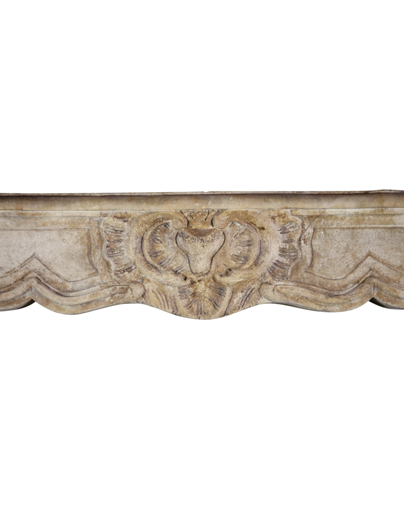 Maison Leon Van den Bogaert Französisch Regentschaft Period Kalkstein Kamin