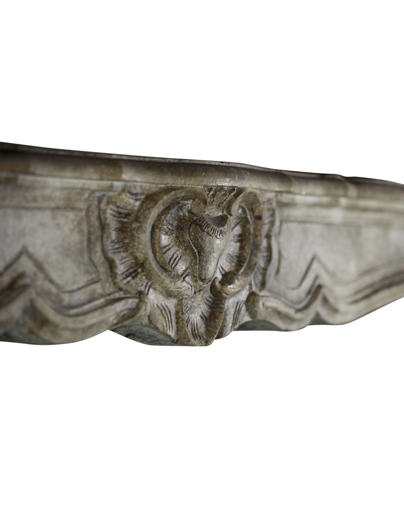 Maison Leon Van den Bogaert Französisch Regentschaft Period Kalkstein Kamin