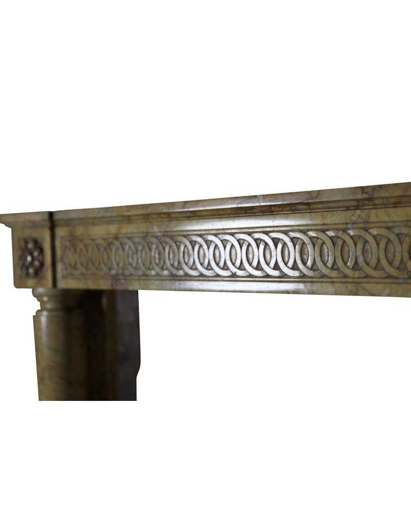 Maison Leon Van den Bogaert Originale kostbare antike italienische Kaminumrandung
