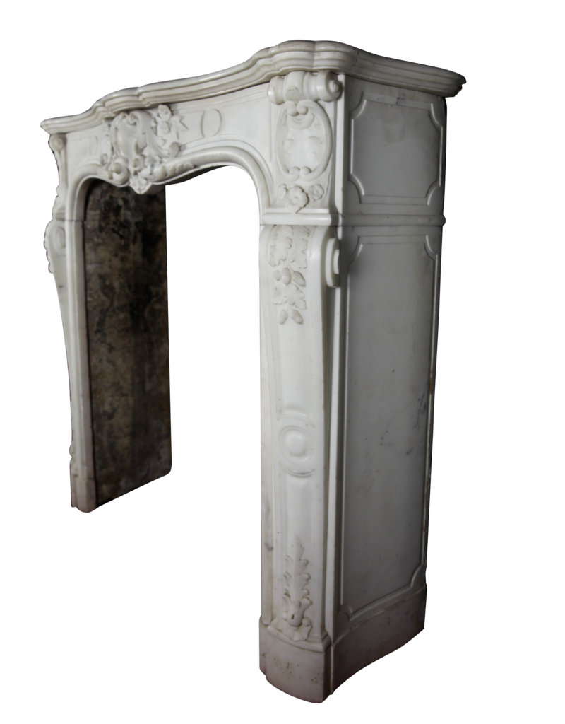 Maison Leon Van den Bogaert Cheminée romantique en marbre blanc - pièce unique