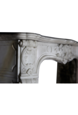 Maison Leon Van den Bogaert Cheminée romantique en marbre blanc - pièce unique