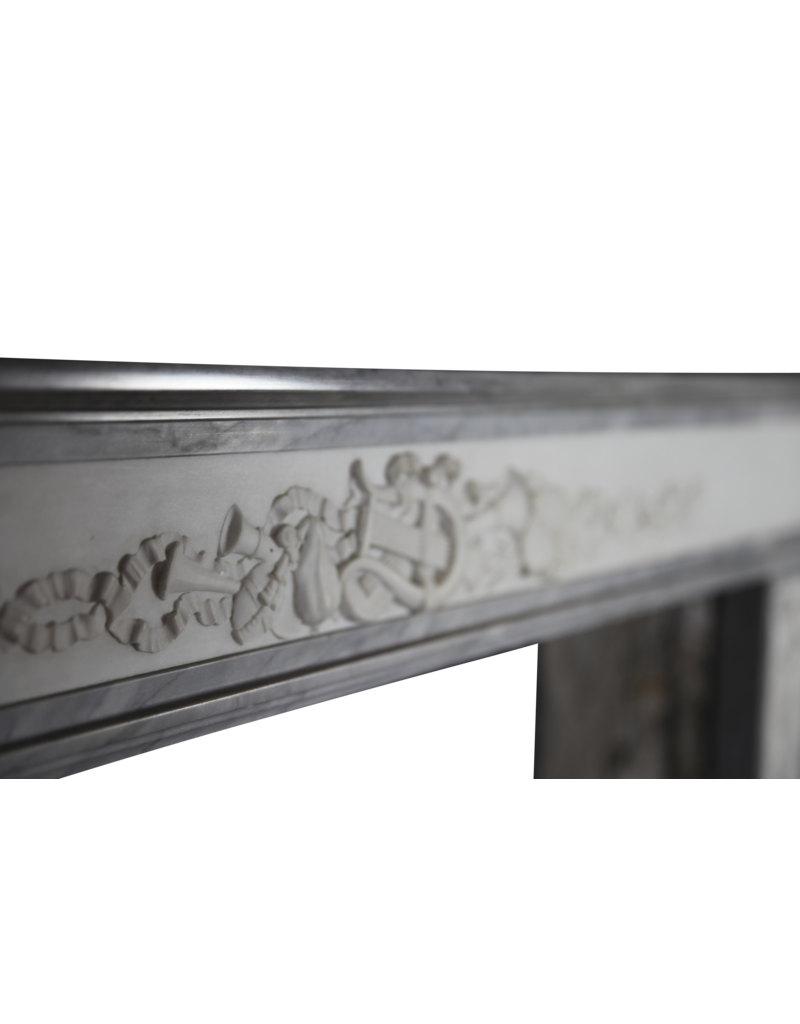 Chimenea Neoclásica Francesa – Mármol Bleu Turquin & Statuario