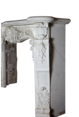Maison Leon Van den Bogaert Antike Kaminumrandung aus weißem Statuario-Marmor aus der Belle Époque