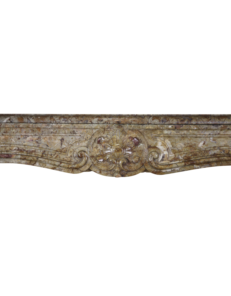 Maison Leon Van den Bogaert Markante originale antike Kaminumrandung aus Marmor aus der Régence-Zeit