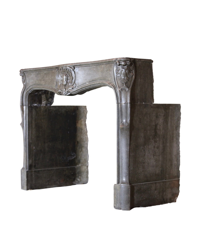 Strong 18Th Century Timeless Fireplace Surround