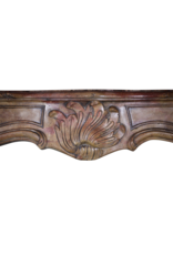 Maison Leon Van den Bogaert Elegante antike französische Kaminumrandung aus der Régence-Zeit