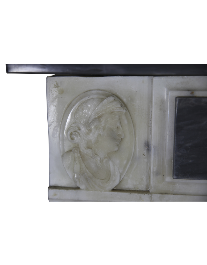 Maison Leon Van den Bogaert Feine Klassische Kamin Maske In Bleu Turquin Marmor Mit Medaillons