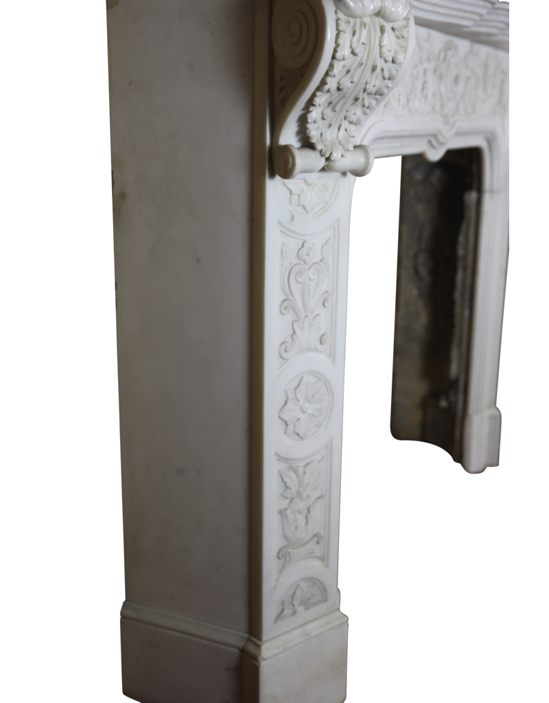 Maison Leon Van den Bogaert Empfindliche Italienischen Weinlese Statuarisch Weißer Marmor Kamin