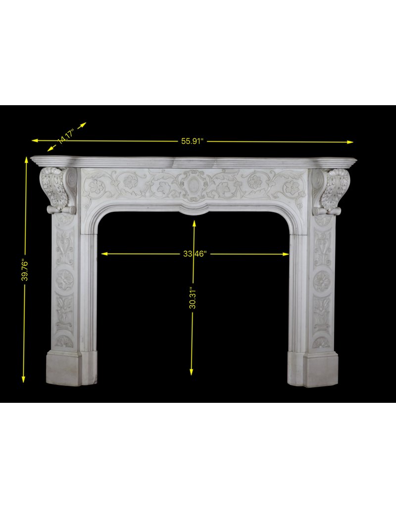Maison Leon Van den Bogaert Feine italienische weiße Vintage-Kaminumrandung aus Marmor