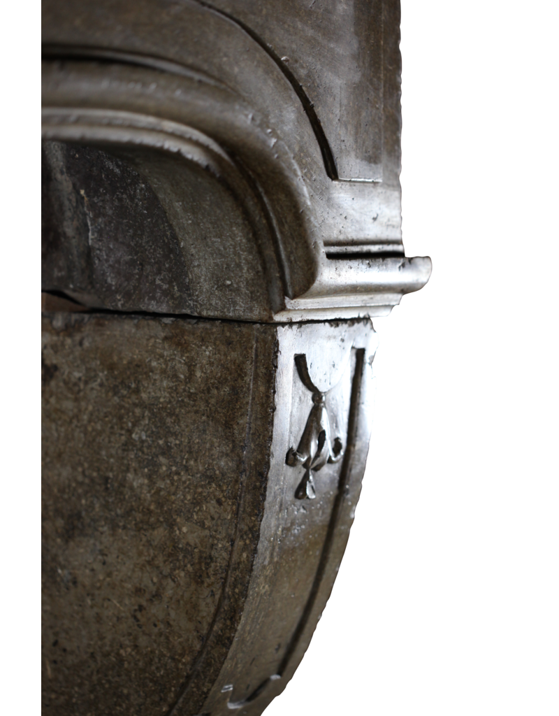 Maison Leon Van den Bogaert Ungewöhnliche 18. Jahrhundert Jahrgang Französisch Stein Kamin Maske