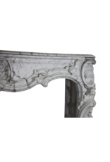 Maison Leon Van den Bogaert Große originale Antwerpener Vintage-Kaminumrandung im Barock-Stil