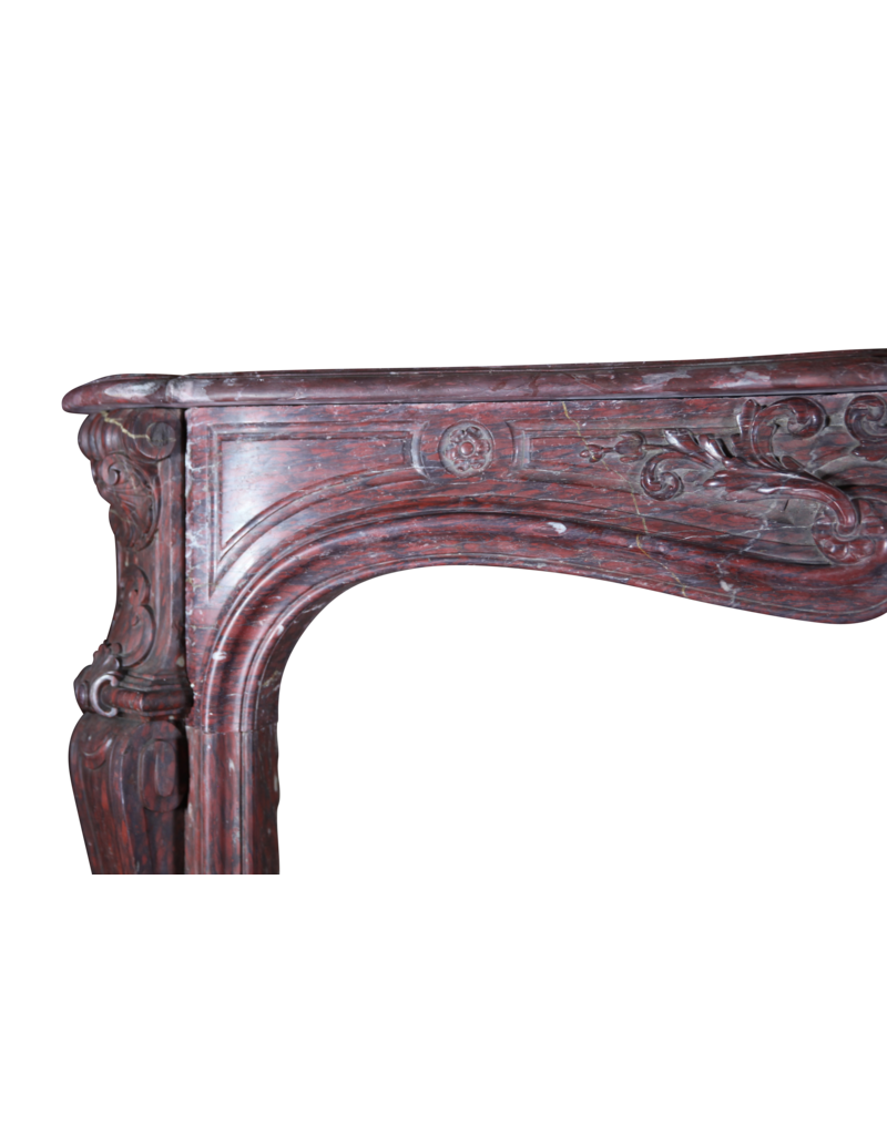 Maison Leon Van den Bogaert Große klassische französische Vintage-Kaminumrandung aus Marmor