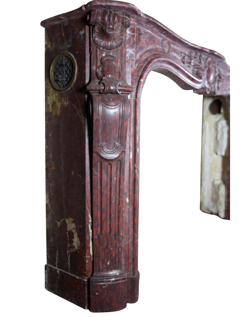 Maison Leon Van den Bogaert Große klassische französische Vintage-Kaminumrandung aus Marmor