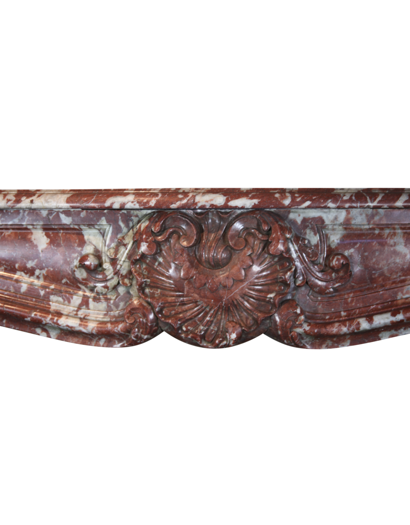 Maison Leon Van den Bogaert Klassisch elegante antike französische Kaminumrandung aus Marmor aus dem 18. Jahrhundert
