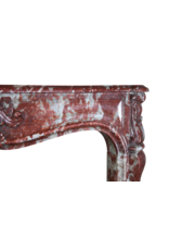 Maison Leon Van den Bogaert Klassisch elegante antike französische Kaminumrandung aus Marmor aus dem 18. Jahrhundert