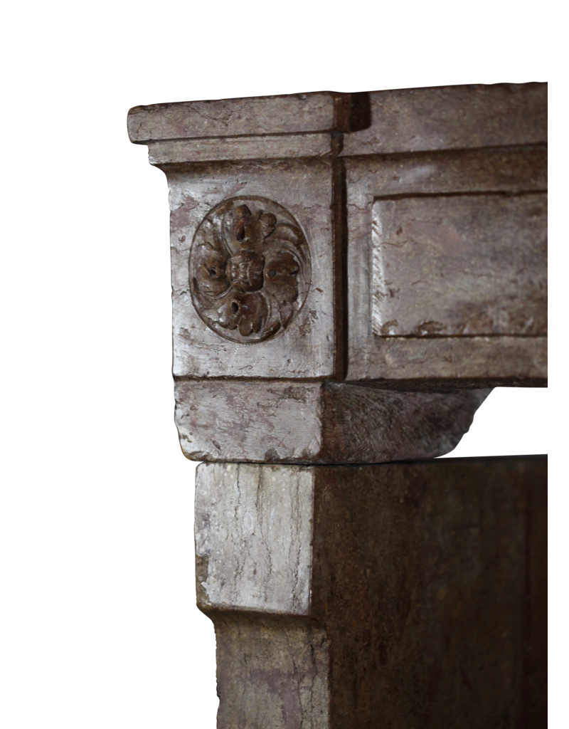 Maison Leon Van den Bogaert Gemütliche Vintage-Kaminumrandung