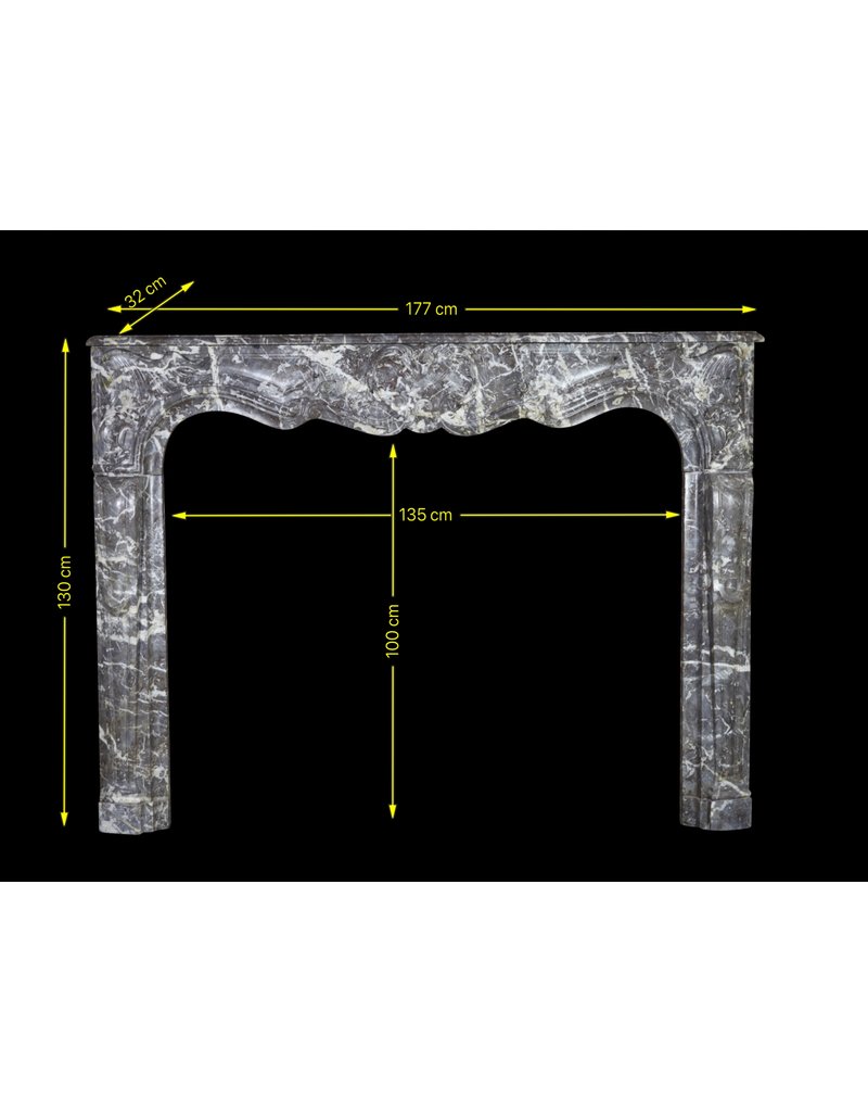 18A Belga Siglo Período Clásico Chimenea De Mármol De Sonido Envolvente