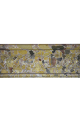 Maison Leon Van den Bogaert Elegante antike französische Kaminumrandung aus Marmor