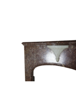 Maison Leon Van den Bogaert Feine Art-déco-Kaminumrandung aus Marmor