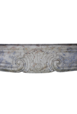 Maison Leon Van den Bogaert Elegante antike Kaminumrandung aus dem 18. Jahrhundert