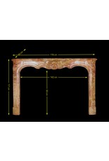 Maison Leon Van den Bogaert Von der Natur geschaffene französische Kaminumrandung aus zweifarbigem Stein aus dem 18. Jahrhundert