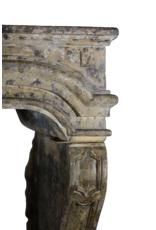 Maison Leon Van den Bogaert Cheminée haute XVIIe à patine d'origine