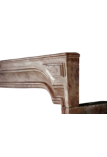 Maison Leon Van den Bogaert Elegante italienische Kaminumrandung aus Kalkstein im Landhausstil