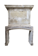 Maison Leon Van den Bogaert Französisch des 16. Jahrhunderts periode Kalkstein antike Kaminmaske mit ober Kamin