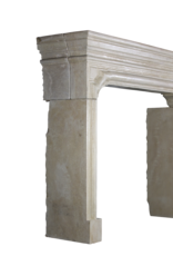 Zeitloser Französischer Harter Kalkstein Im Louis XIV-Stil
